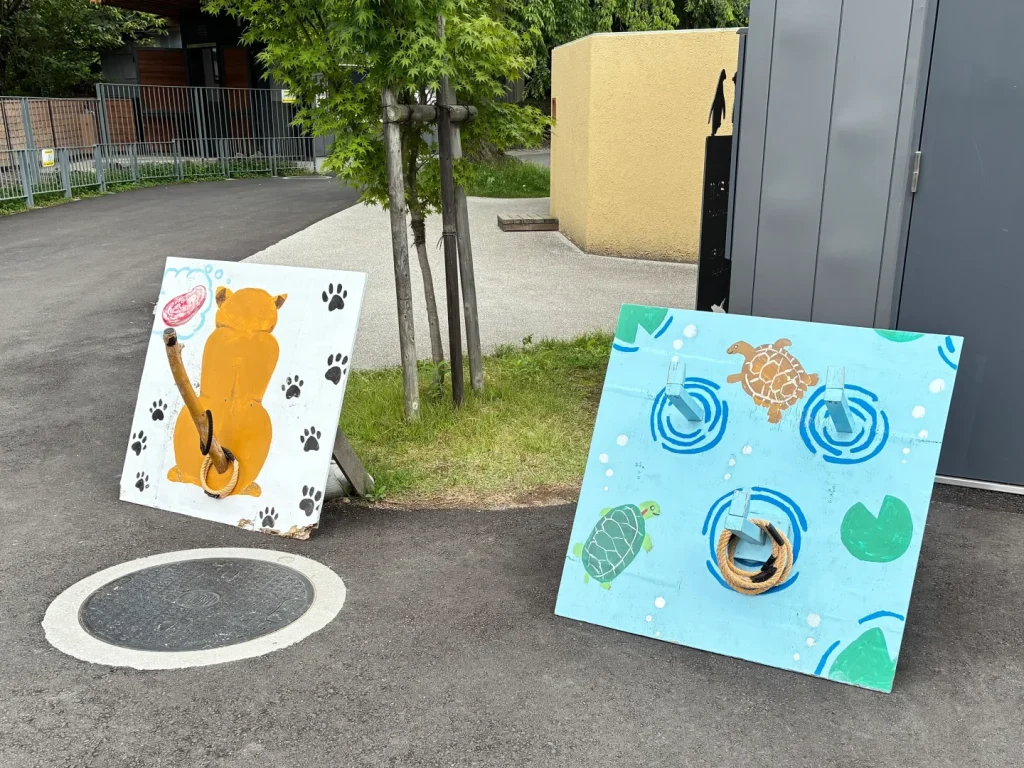 小諸市動物園の手作りのわなげコーナー